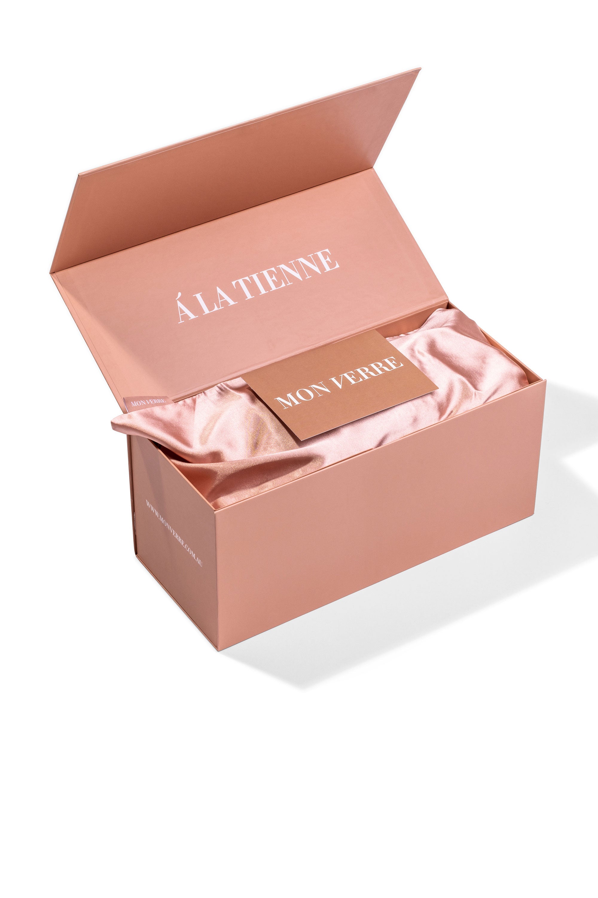 'Mum' Salome Champagne Flute + Personalised Amara Platter