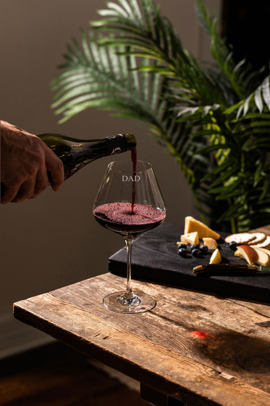 Father's Day 'Dad' Roma Wine Glass